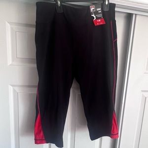 Fila NWT mid rise skimmer capri workout